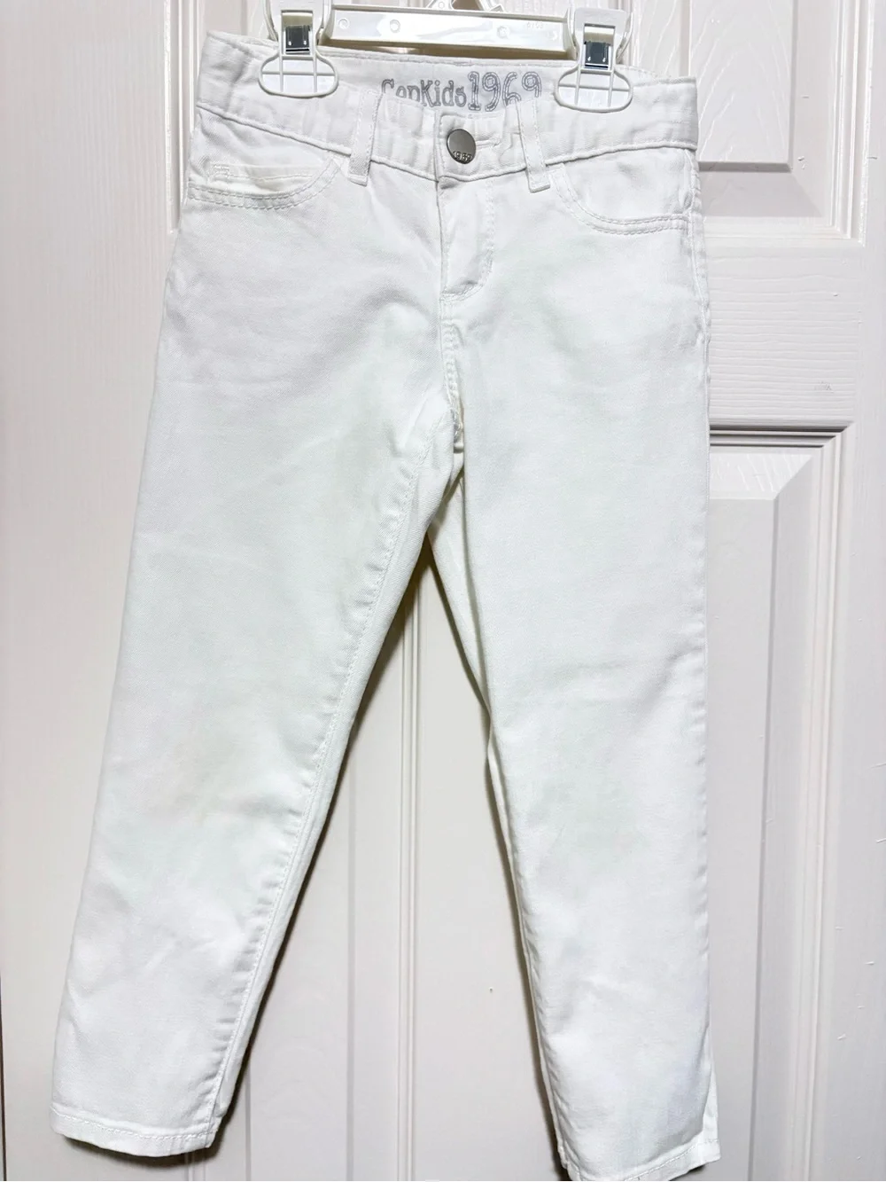 Pre-owned GAP Kids 1969 White Denim Jeans, Regular/Size: 6